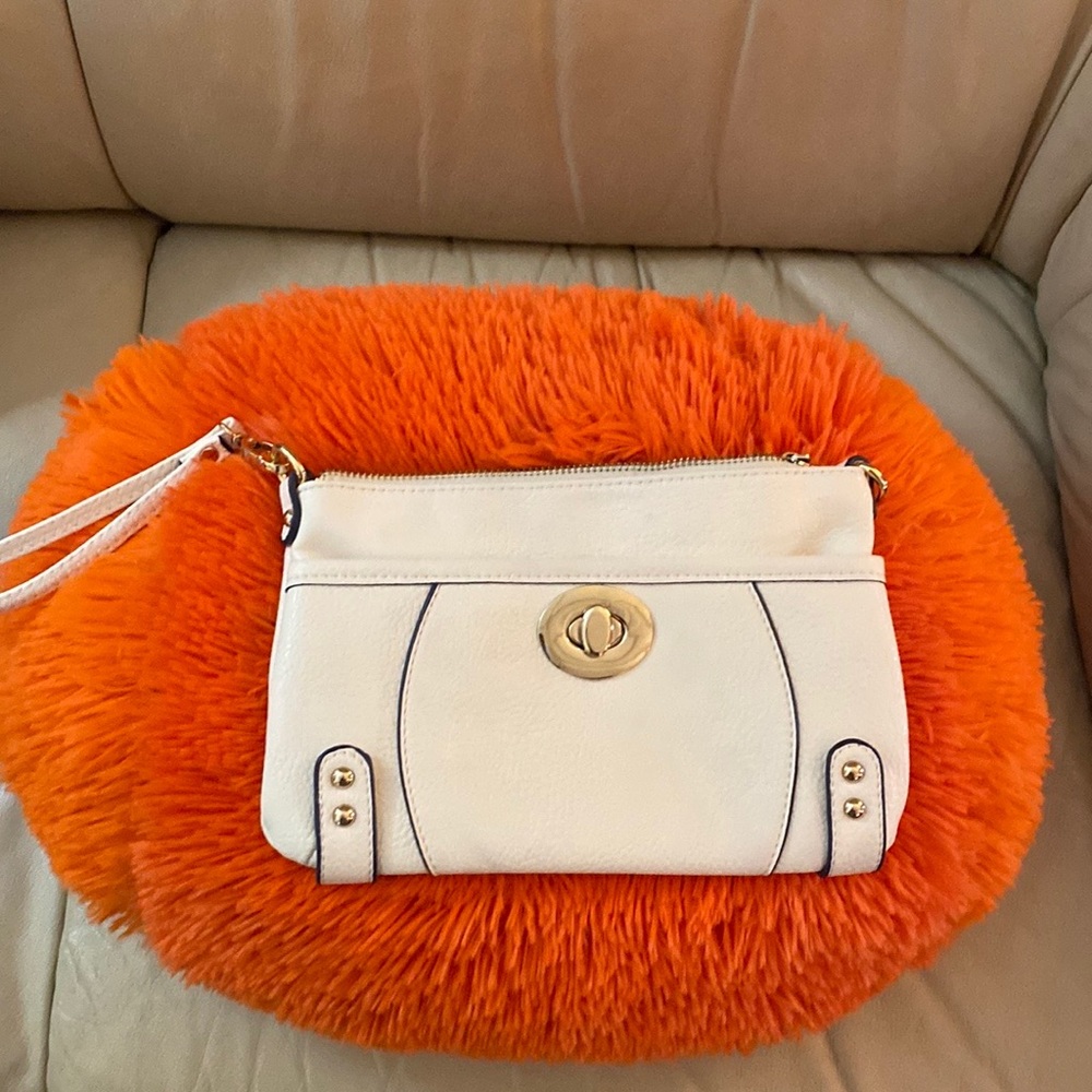 Wristlet